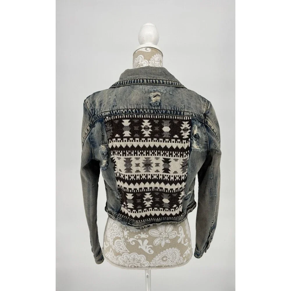 White Crow Women’s Distressed Jean Jacket Sz M Southwestern Aztec Embroidered